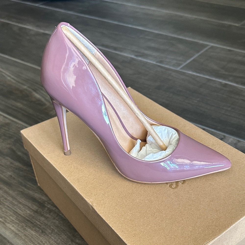 Steve Madden Daisie Mauve Patent Pumps